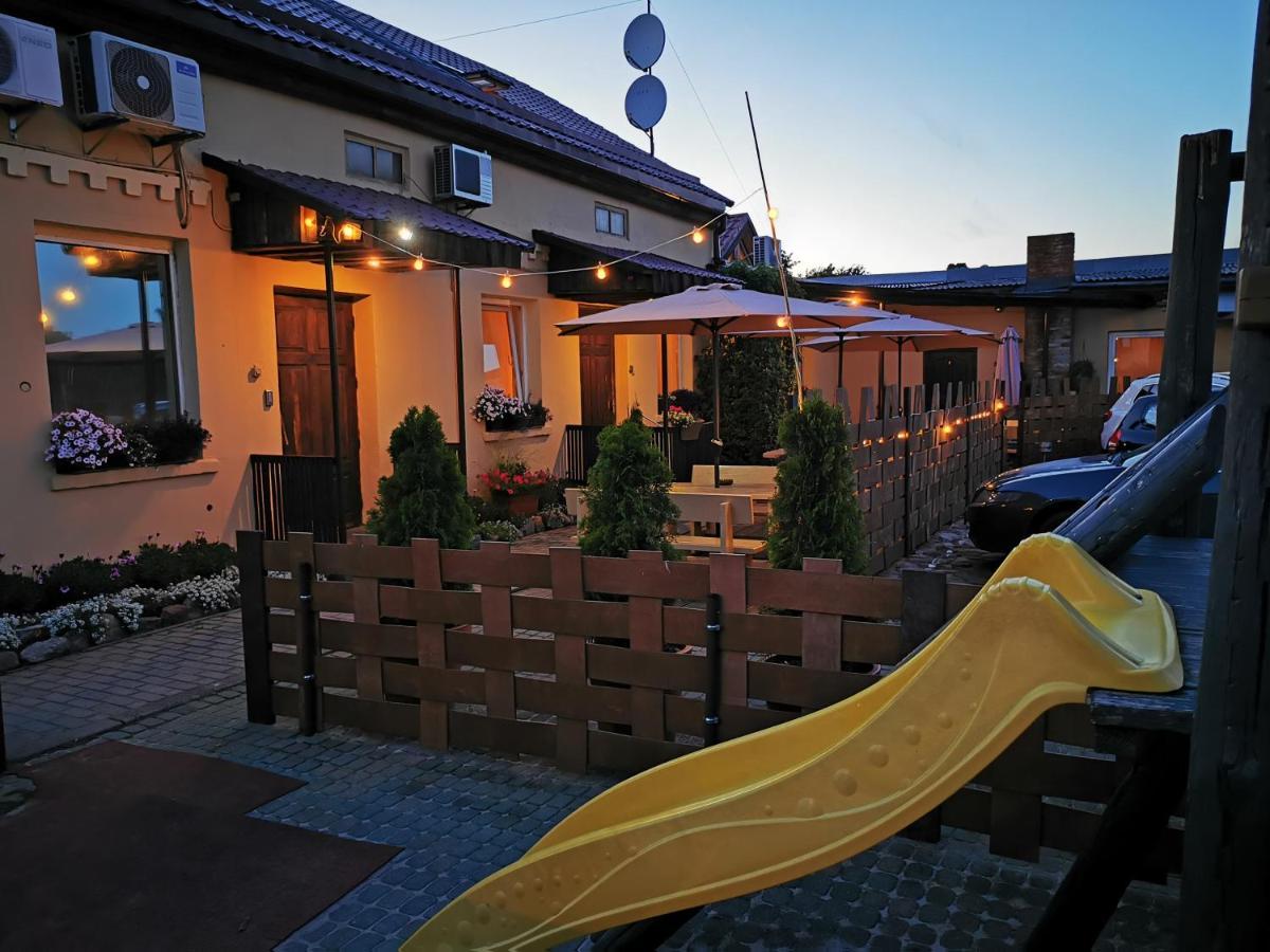 Veldzes Nams Hotel Ventspils Bagian luar foto