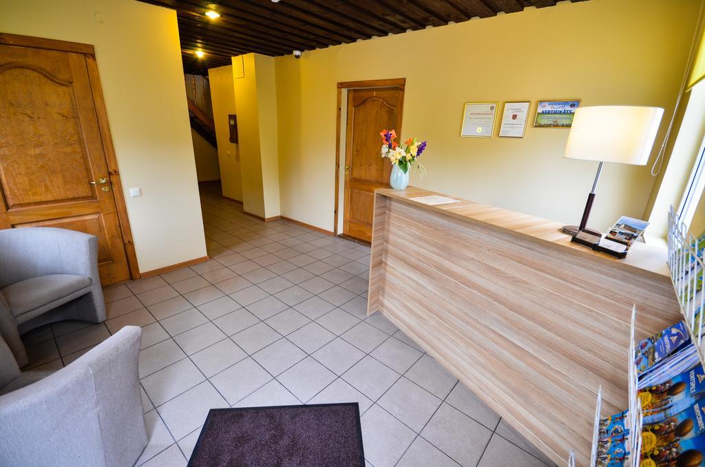 Veldzes Nams Hotel Ventspils Bagian luar foto